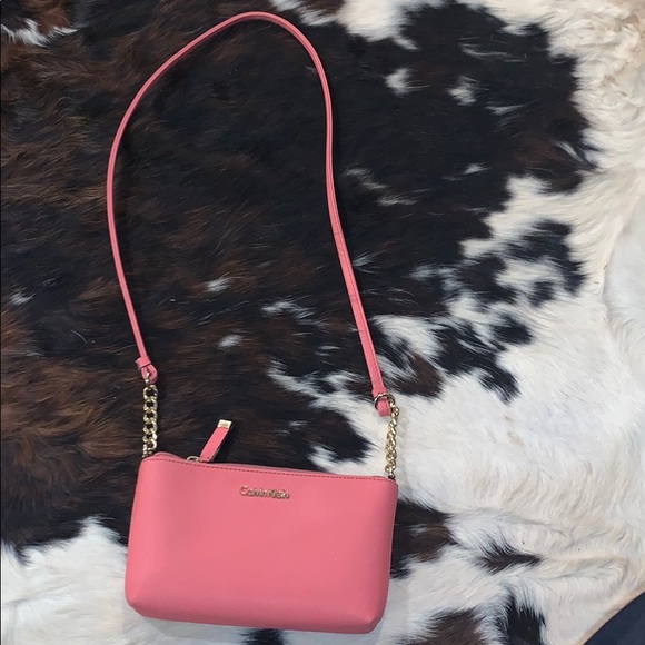 Calvin Klein Handbags - Calvin Klein Crossbody Purse 👛 🎀